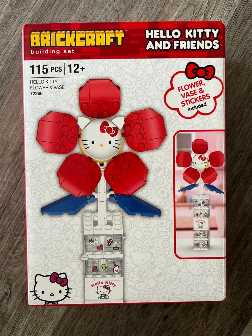 Hello Kitty Red Blue White Flower & Vase Building Set - NIB